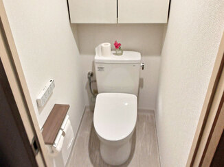 トイレリフォーム 明るく清潔感のあるレストルーム