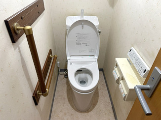 トイレリフォーム お掃除しやすく、スッキリ明るく清潔感のあるトイレ